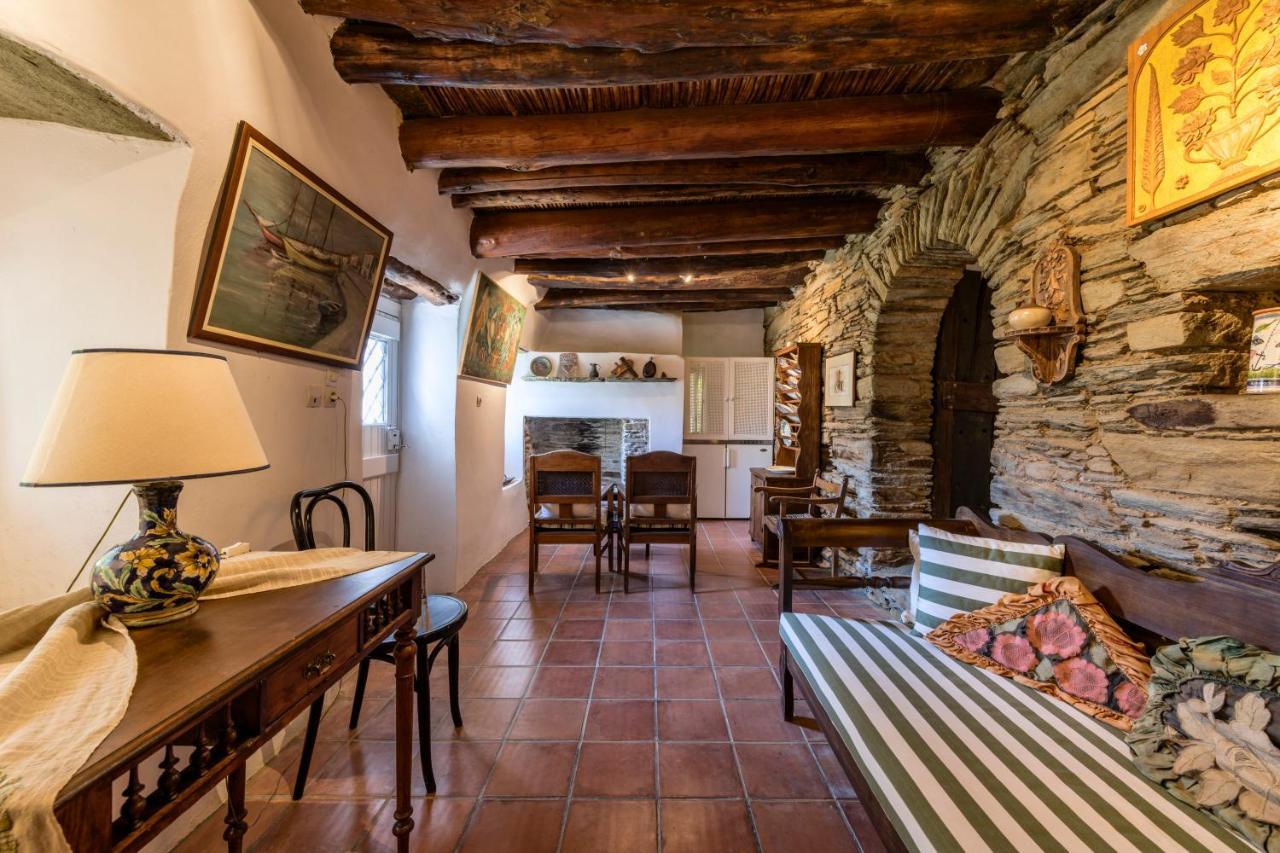 Anezas Mansion Stone-Built Traditional Villa Chones Exterior photo